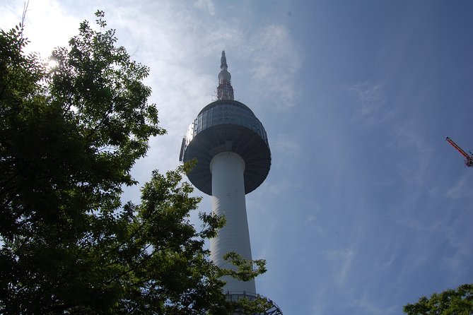 4 Hours Private tour with top attractions in Seoul - The private vehicle changes the pace