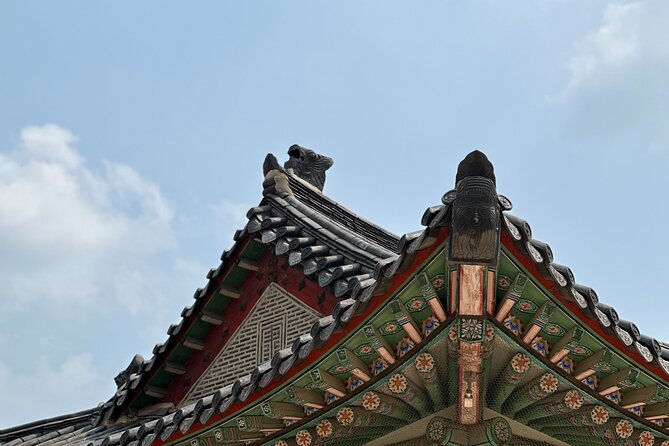 Best Things to Do - Half Day Seoul Trip (Seoul Palace & Temple) - Jogyesa Temple and its remarkable old tree