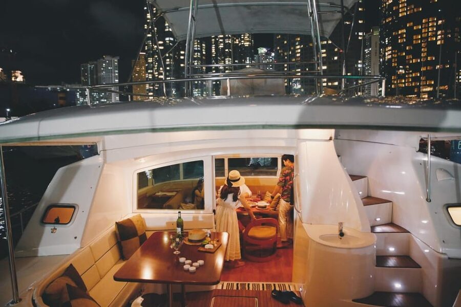 Busan: Group Sightseeing Yacht Cruise with Snacks and Drinks - Key points before you book