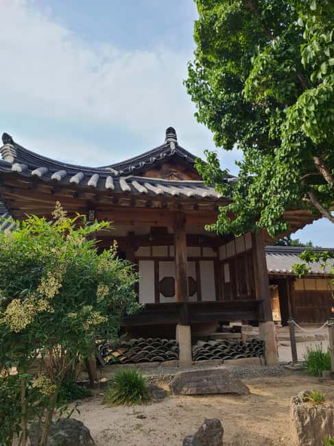 Busan: Gyeongju UNESCO Legacy Tour with National Museum - The Gyeongju National Museum: putting the ruins together