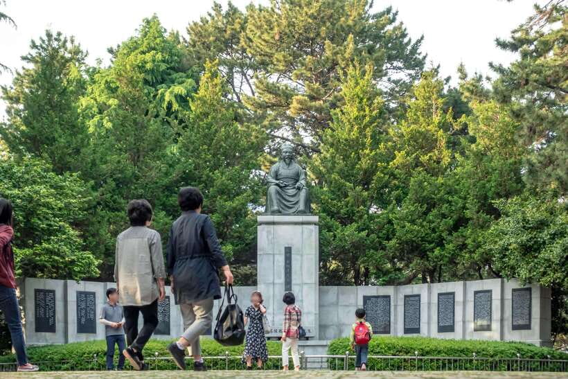 Busan: Haeundae 100-Minute Walking Tour - Who should take this walk?