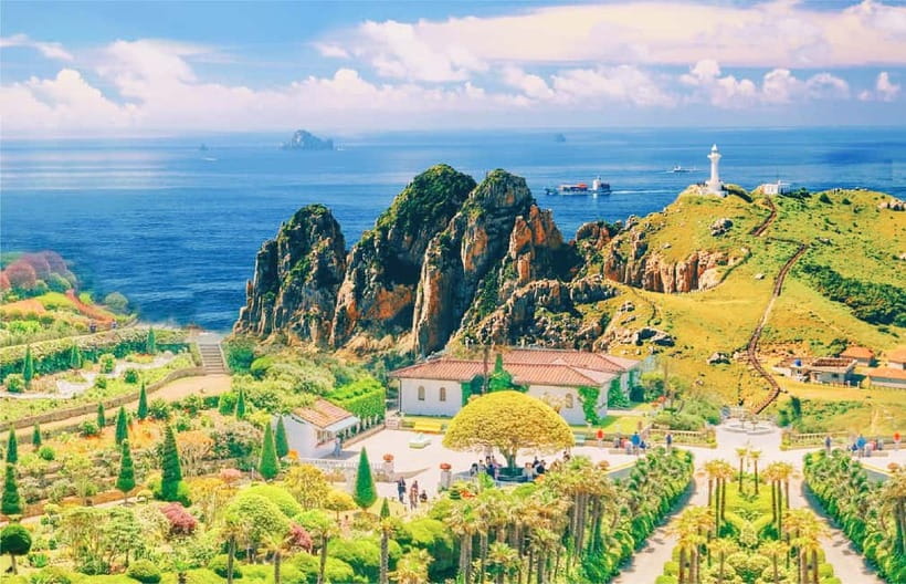 Busan: Hidden Gem Geoje & Oedo Botania Island & Cable car - Two hours at Oedo Botania