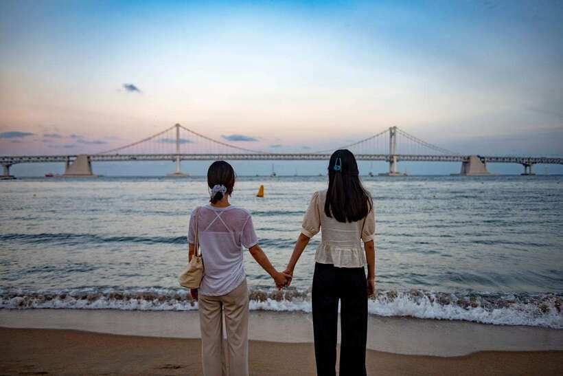 Busan's Best: Sea Temples, Yacht Tour & Sky Capsule Day Tour - Starting at Haedong Yonggungsa Temple