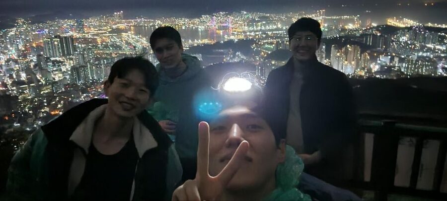 Busan: The Best Night View Small Group Tour - The ride up Hwangnyeongsan