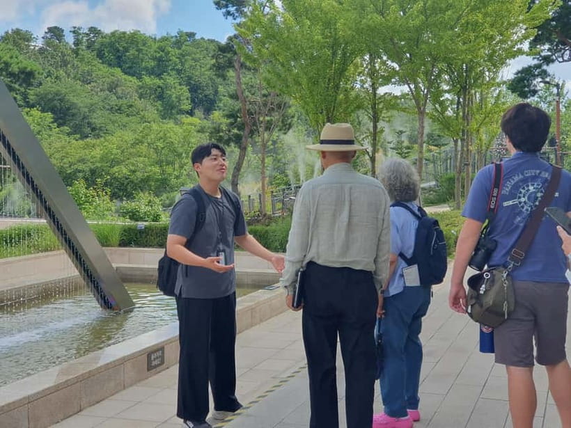 Closest Observatory to DMZ: North Korea View(Starbucks Tour) - The Starbucks stop is part of the experience