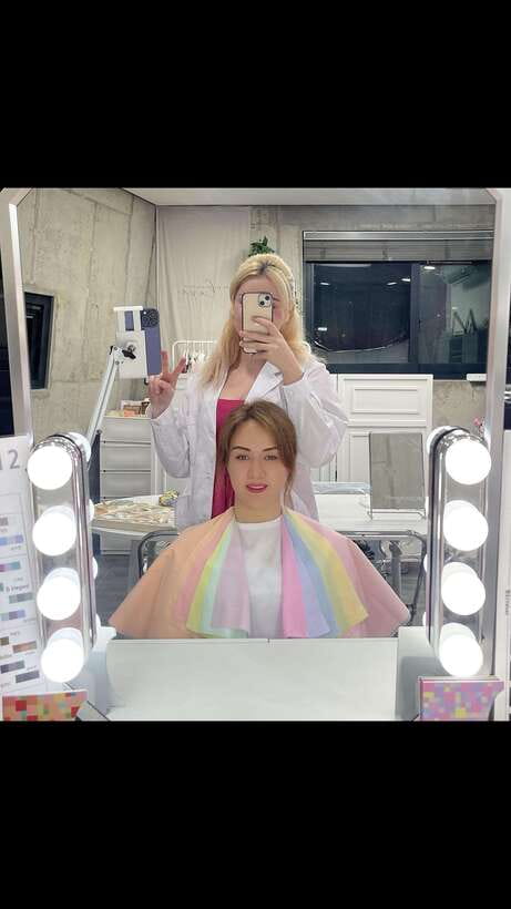 Detailed Seoul Image & Personal Color Analysis in Hongdae - The opening skin-tone and warm-cool check