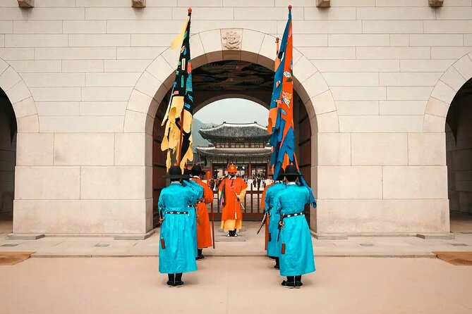 Discover Seoul: Local Life and History - Gwanghwamun Square and Seoul’s public memory