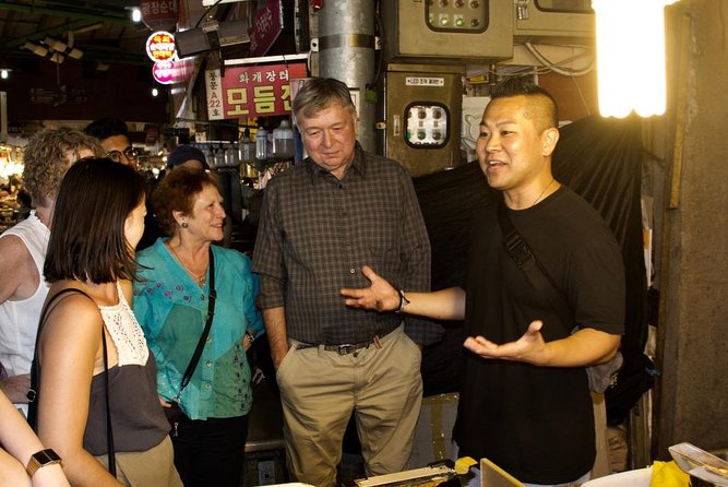 Drinking and Eating through the Alleys of Seoul - The walking, timing, and meeting points