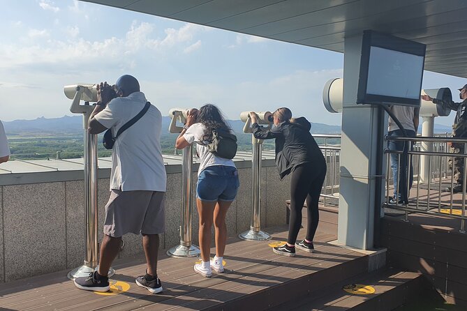 Free style private Tour(Essence of Seoul city or DMZ) - A private day that can change shape