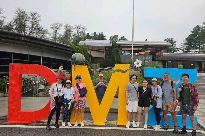 Free style private Tour(Essence of Seoul city or DMZ) - Insadong connects old Seoul with the modern city