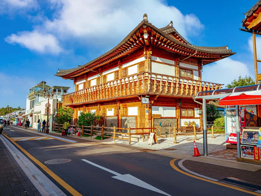 From Busan: Busan & Gyeongju One Day Tour - Hwangnidan-gil: Gyeongju’s Old Streets With a Modern Edge