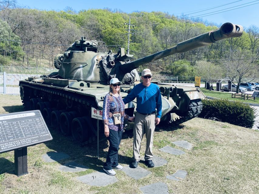 From Seoul: Cheorwon DMZ and 2nd Tunnel Tour with Lunch - Guide quality and group size