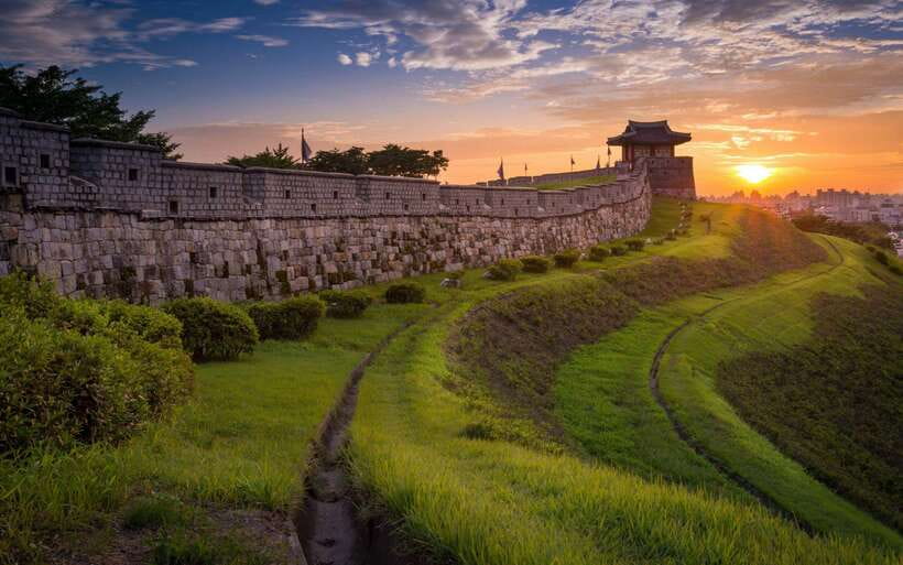 From Seoul: Suwon Hwaseong Fortress Night Tour - Why Suwon Hwaseong Works So Well at Night