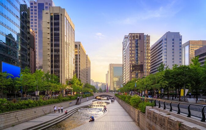 Full Day- Essential Seoul City Tour & Gourmet Tour(including Lunch and Dinner) - What makes this Seoul day worth considering