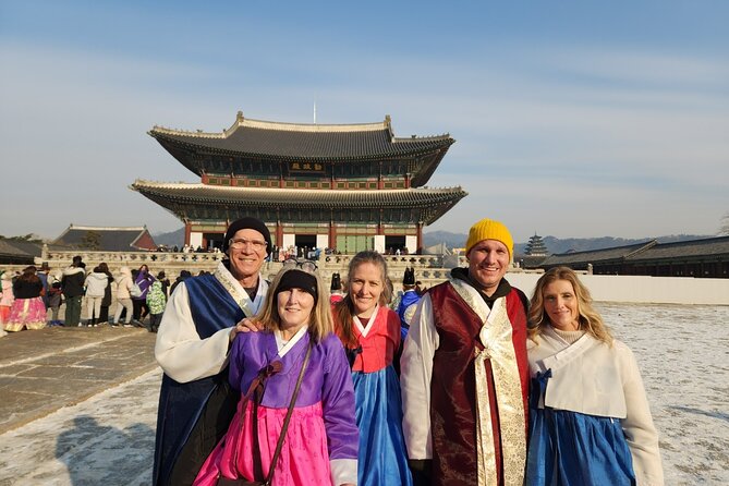 Full Day- Essential Seoul City Tour & Gourmet Tour(including Lunch and Dinner) - Bukchon’s lanes and traditional houses