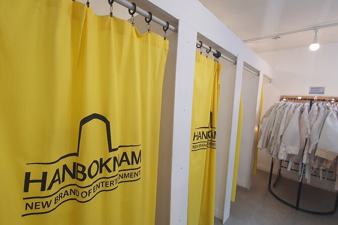 Gyeongbokgung Palace Hanbok Rental Experience in Seoul - Fitting, hair styling, and the 30-minute rule