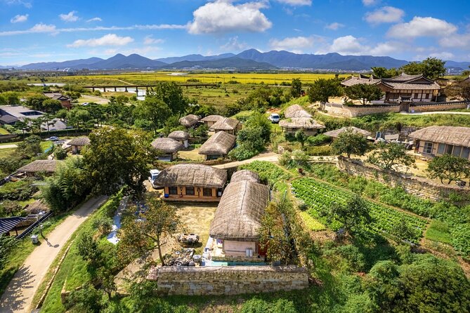 Gyeongju UNESCO World Heritage Guided Day Tour from Busan - Donggung Palace and Wolji Pond reward the late hour