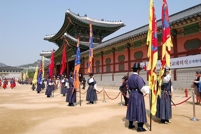 Half day Morning Seoul City Tour(Temple & Gyeongbok Palace) - The National Folk Museum shifts the focus to daily life