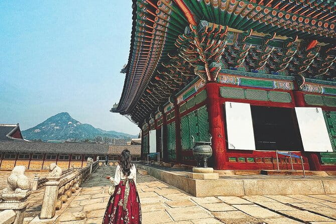 Hanbok Photoshoot and History Tour at Gyeongbokgung Palace - Gyeonghoeru Pavilion and the best outdoor photographs