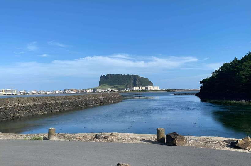 Jeju East: K-Drama Filming Spots Tour with Hotel Pickup - Gwangchigi Beach and the coastal side of Samdal-ri