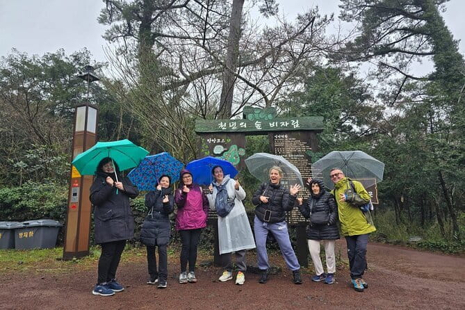 Jeju Eastern Cultural Exploration Day Tour - Seongsan Ilchulbong: the day’s main walk