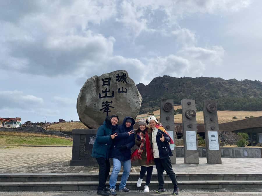 Jeju: Eastern UNESCO Join in Tour (Seongsan, Haenyeo) - The guide can shape the whole day