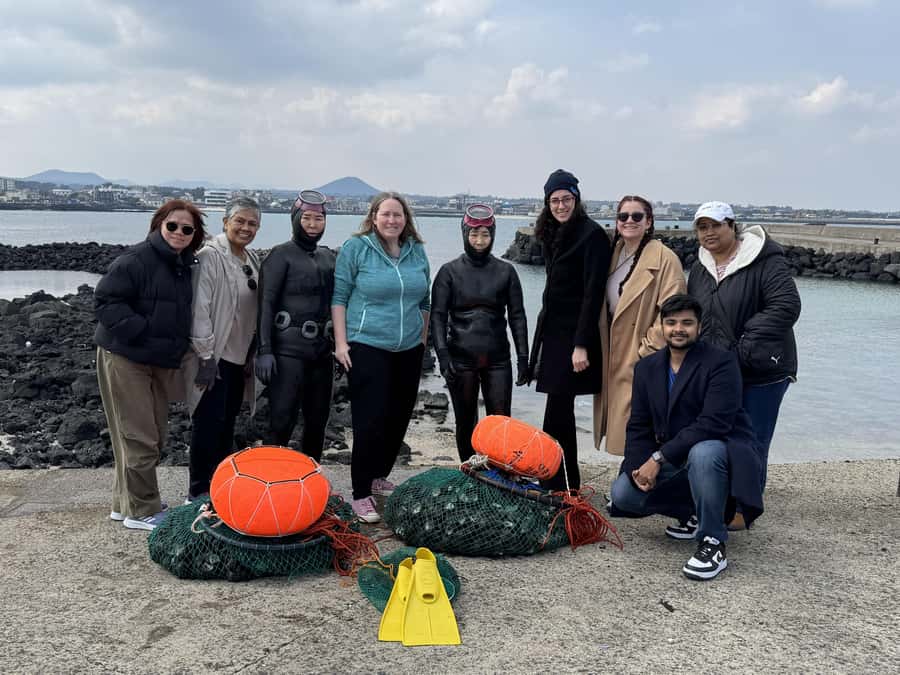 Jeju: Eastern UNESCO Join in Tour (Seongsan, Haenyeo) - Lunch, timing, and what to carry
