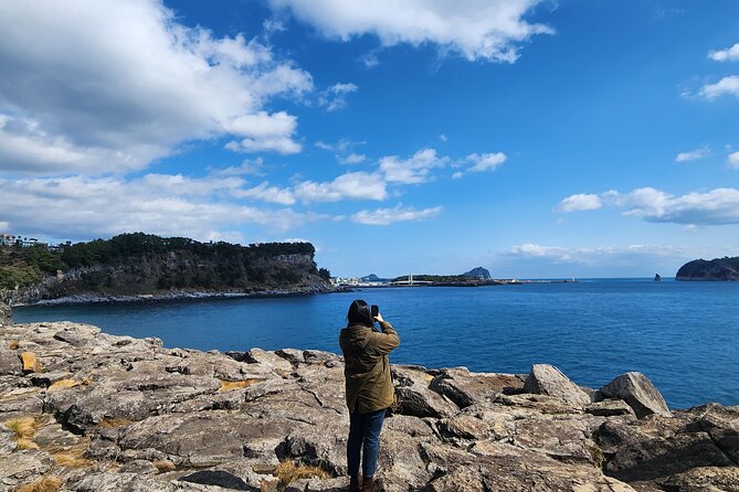 Jeju Island Popular Sightseeing Private Car Charter Tour 5/9hours - What the nine-hour schedule can realistically cover