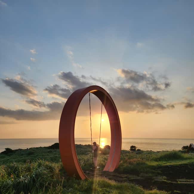 Jeju Island: Sunrise Guided Tour with Hotel Pickup - Why Seopjikoji makes a good sunrise stop