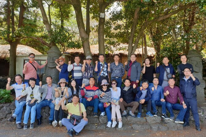 Jeju Island UNESCO Heritage Bus Tour - Camellia Hill and Bomunsa Temple