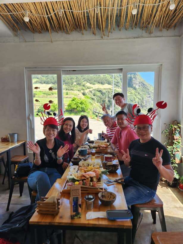 Jeju Island: Van Tour with a Guide Who Most Loves Jeju - Haenyeo culture deserves more than a photo