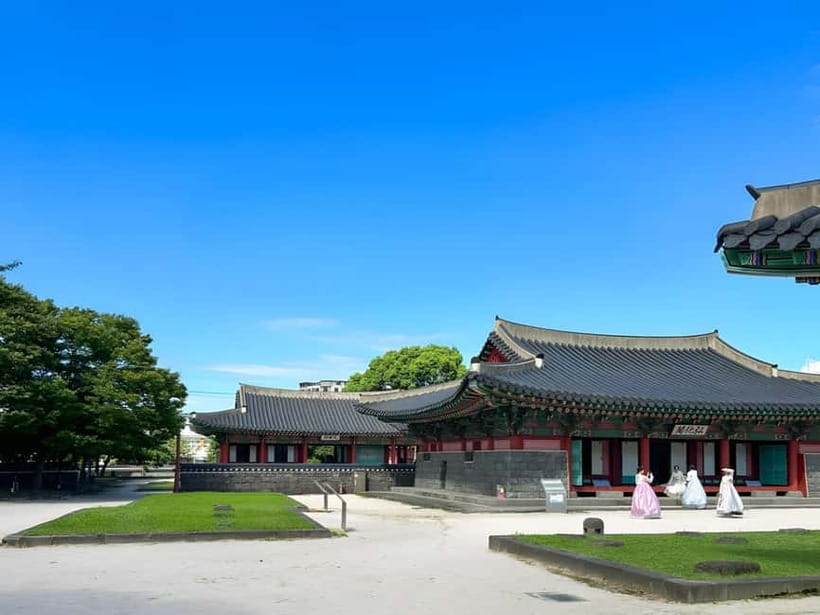 Jeju: K-Drama Spot When Life Gives You Tangerines Hotel Pick - Ora-dong’s fields and the problem with seasonal color