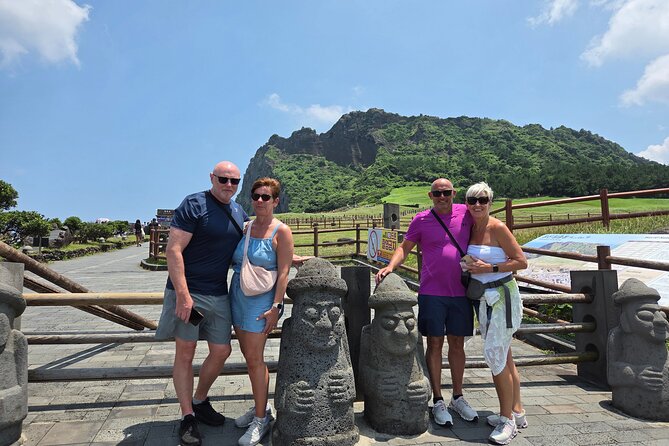 Jeju Private Taxi Tour with a Licensed English Guide-Driver - Food, families, and small-group comfort