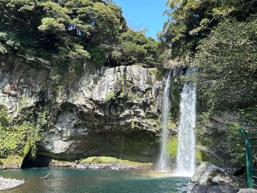 Jeju South: Small Group Healing Tour w/Mt.Halla & Olle Trail - Why this tour works for a first day in southern Jeju