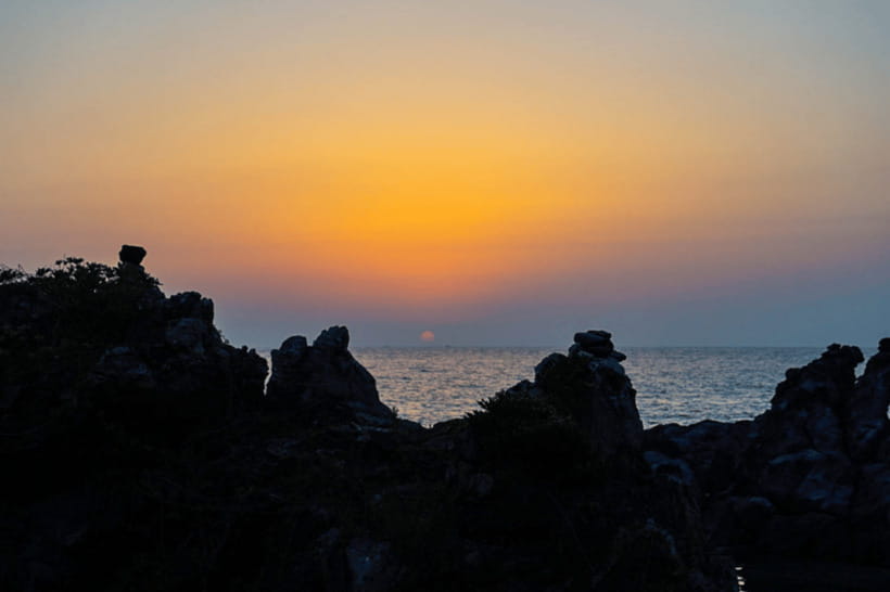 Jeju: Sunset Tour Olle Trail Walking Tour with Hotel Pickup - Why this sunset route works so well