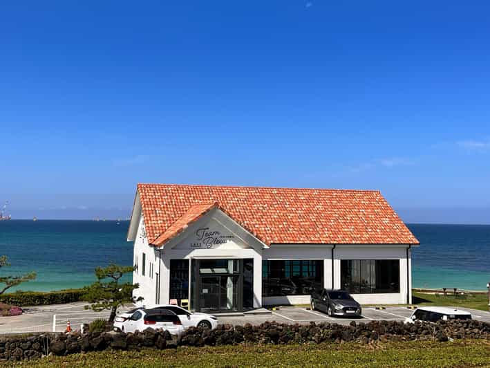 Jeju: West of Jeju Island Bus Tour from Seogwipo City - Key points at a glance