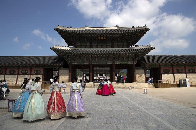 Korean History & Heritage Tour - Insadong’s artists, antiques, and souvenirs