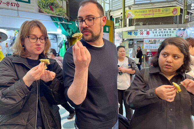 Mangwon Market Food tour By Locals;Cheap Eats to Fancy Feast - The final 40 minutes: Korean fried chicken and beer