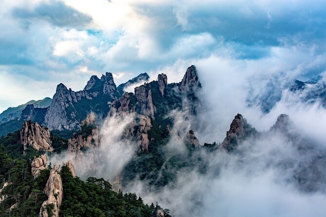 Mount Seorak and Naksansa Temple One Day Tour from Seoul - Three and a half hours inside Seoraksan National Park