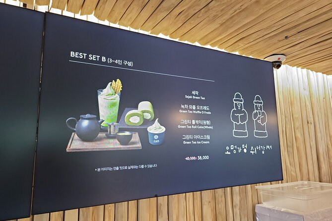 Private Day Tour in South and West in Jeju Island - O’sulloc Tea Museum slows the middle of the day