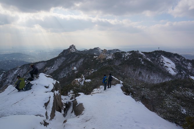 Private Hiking tour to Bukhansan Peak(Baegundae: 836.5m) with Mountain Expert - Food, Photos, and the Small Comforts