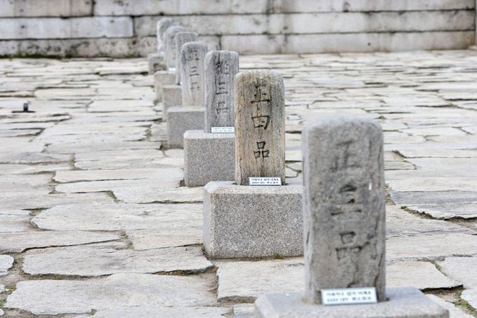 Private Layover Tour from Incheon Airport to Seoul - Jogyesa Temple in the heart of Seoul