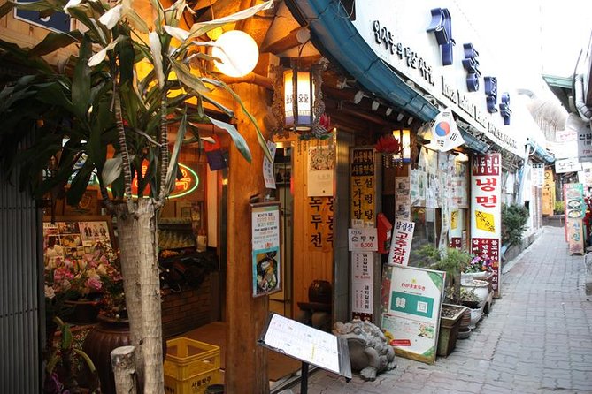 Private Layover Tour from Incheon Airport to Seoul - Namdaemun Market and the final taste of Seoul