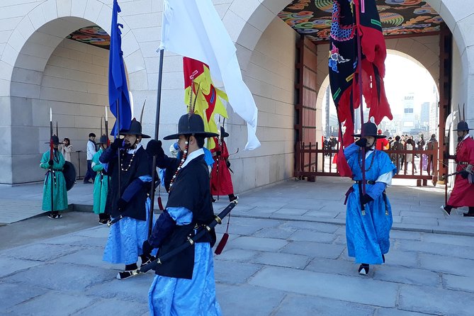 Private Seoul City Tour - Naksan Park and the old Seoul wall