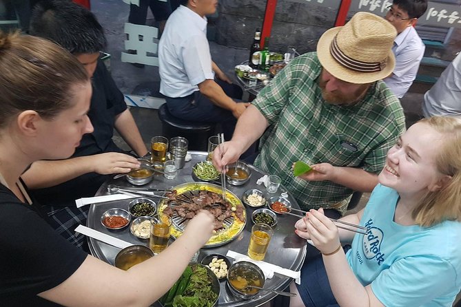 Seoul: Anthony Bourdain-Inspired BBQ and Pub Experience - Why Mapo is the right setting for this Seoul food tour