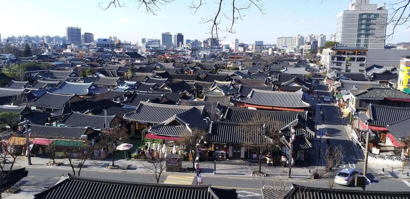 Seoul: Autumn Foliage - Mt. Naejang + Jeonju Hanok Village - The three-hour ride back to Seoul