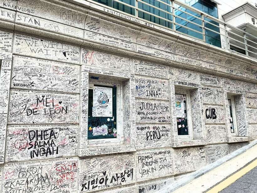 Seoul: BTS K-Pop Star Footsteps Journey ARMY Fan Day Tour - The winter route trades Seoul history for coastal scenery