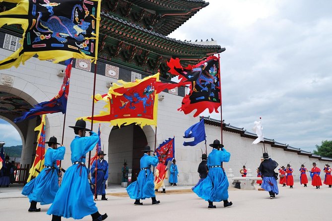 Seoul City Sightseeing Tour Including Gyeongbokgung Palace, N Seoul Tower, and Namsangol Hanok Village - Namsangol Hanok Village and Joseon-era homes