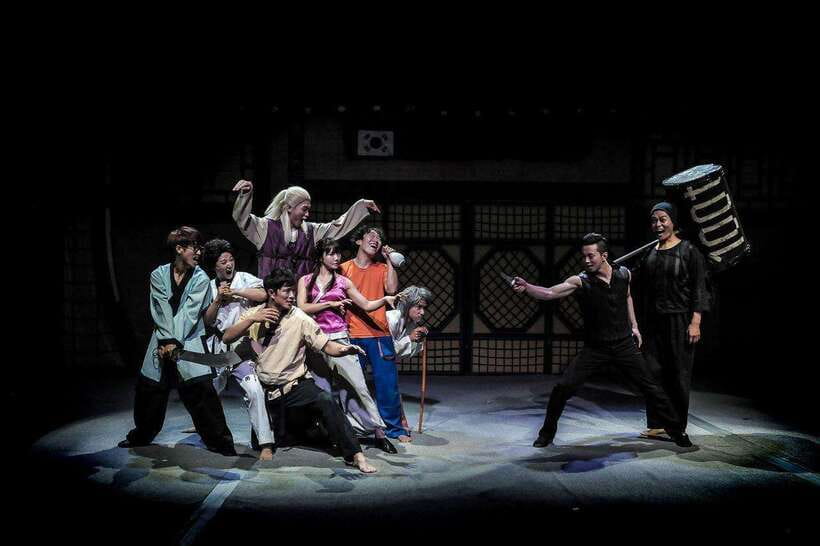 Seoul: Comic Martial Arts Performance JUMP Show Ticket - A Korean family home becomes a martial arts stage