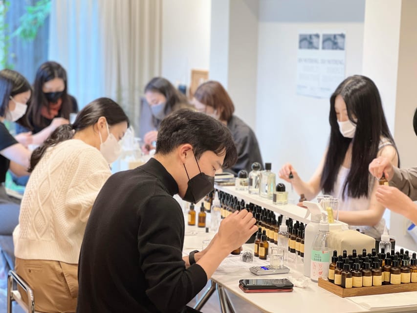Seoul: Create Your Own Natural Perfume with a Perfumer - Small-group guidance without a rushed feel